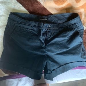 Black express shorts